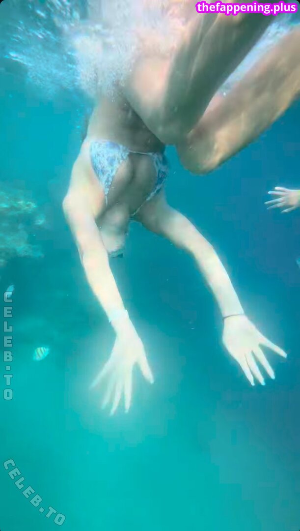 02.queenice / 18queenjce Nude OnlyFans Photo #11