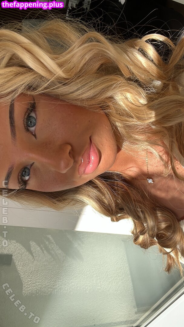 19j0yc3 Φωτογραφία Γυμνών OnlyFans #3