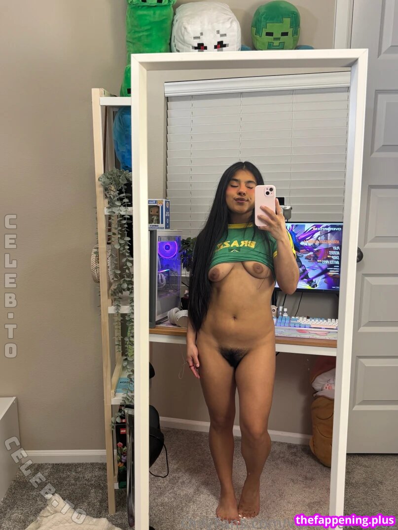 444Vanessa / 444vanessak / bougie_vee / iitmythrowaway / vanessak_2002 Foto OnlyFans Nua #24