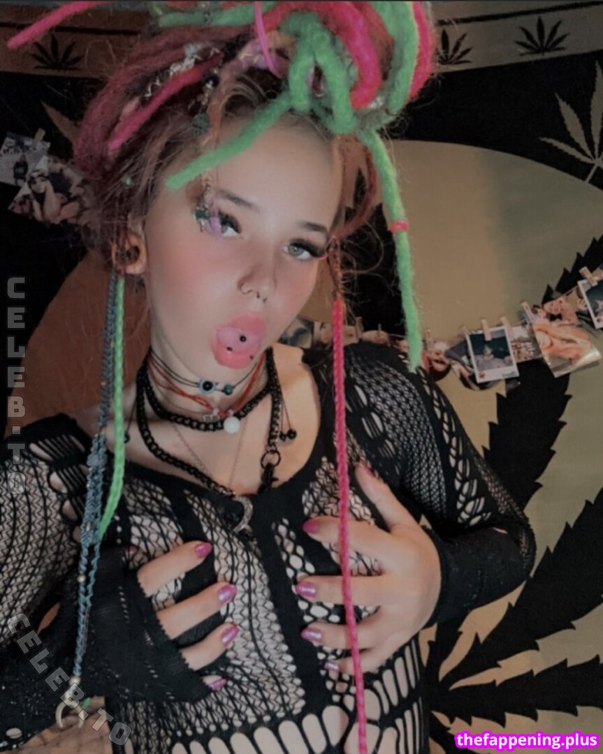 666lina420 / LunaLoves420 / _4lega2lizei0t_ / https: Nacktes OnlyFans Foto #6