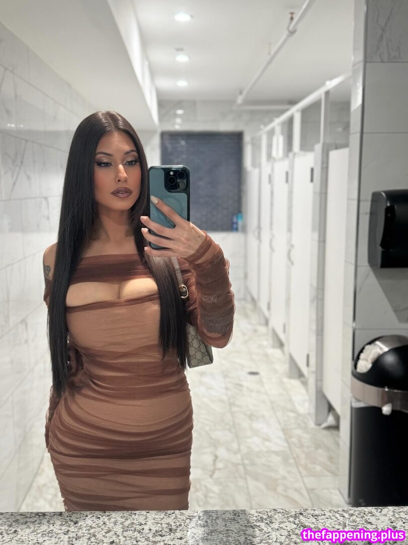 713CORI Φωτογραφία Γυμνών OnlyFans #33