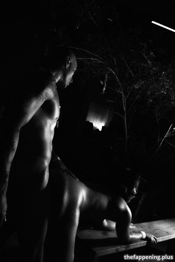 99WAREH0USE / 99WareHouse / cw / favicon.ico / https: Photo OnlyFans Nu #46