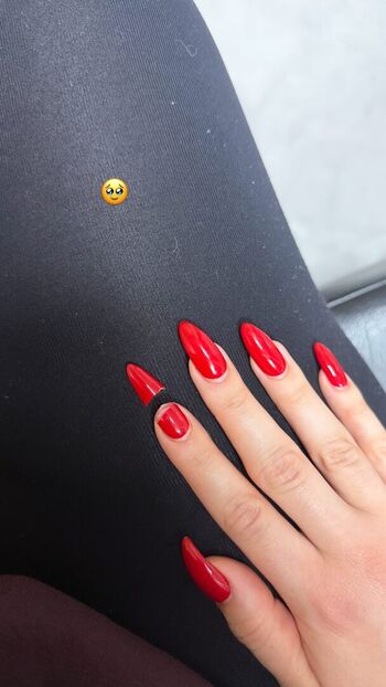 1itsmenazli page 2 image