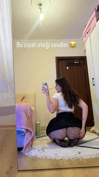 1itsmenazli page 2 image