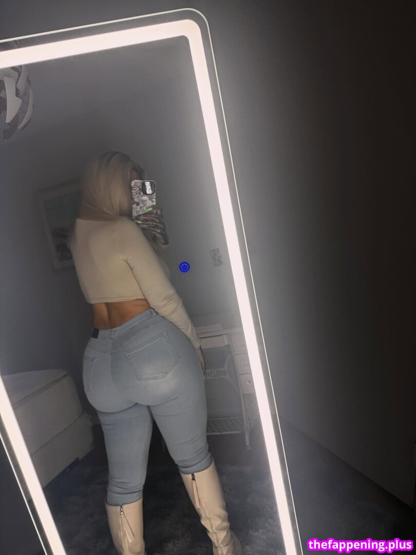 aaliyah_maserati / aaliyahmaserati / https: Naakte OnlyFans Foto #11