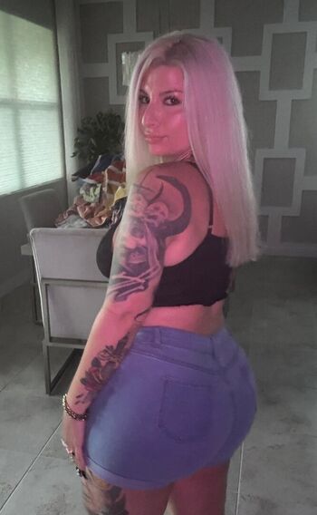 Aaliyahmaserati image