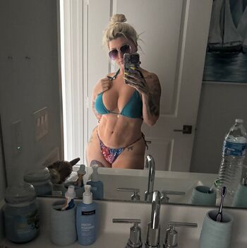 Aaliyahmaserati image