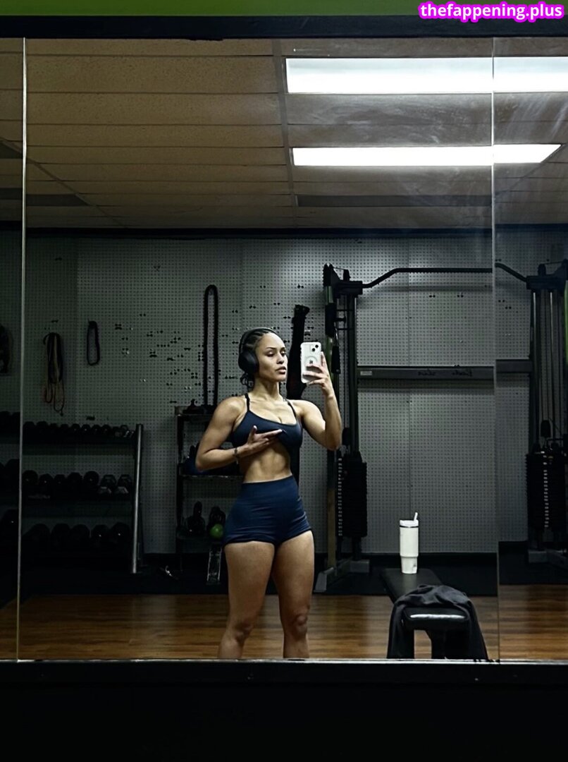 Aaliyeezy / theallierae Fotografie OnlyFans Dezbrăcată #373