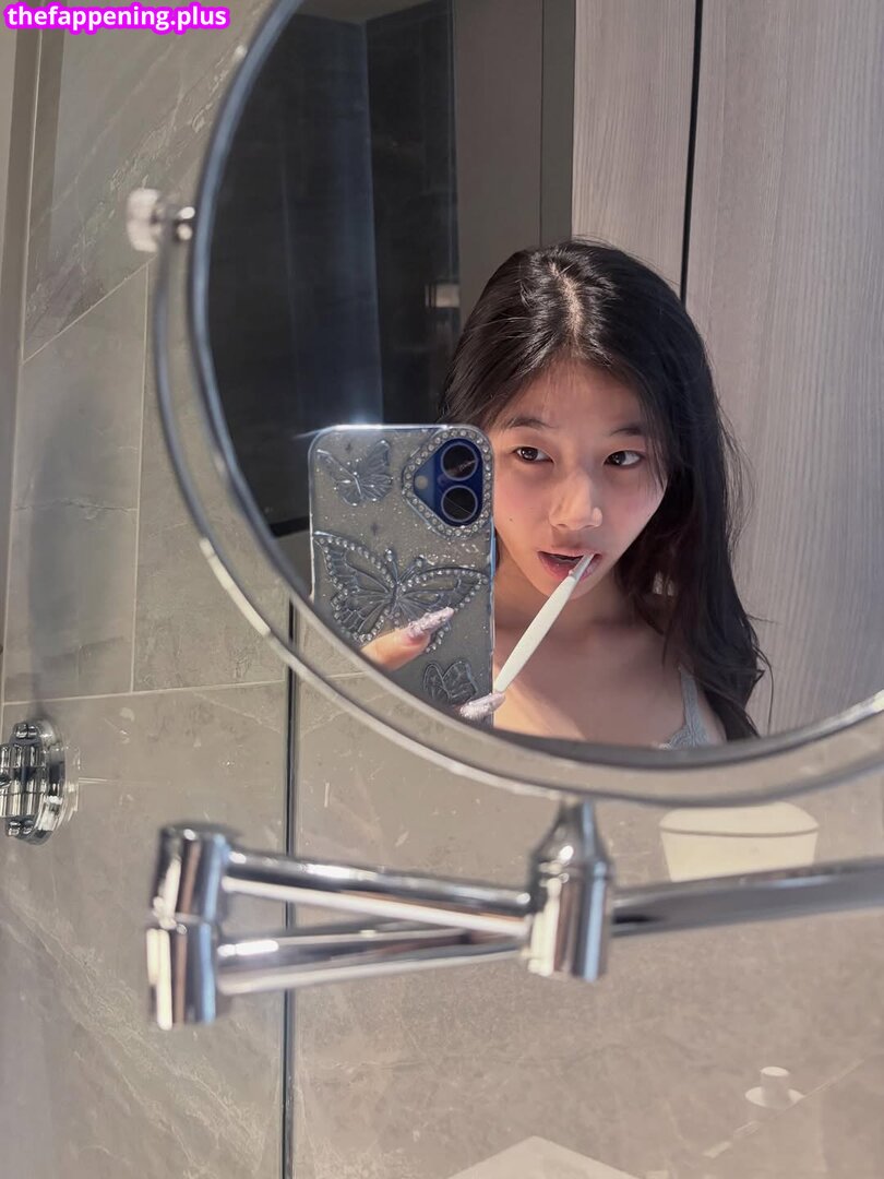 Saipetch B. / aaomhelloo Φωτογραφία Γυμνών OnlyFans #127