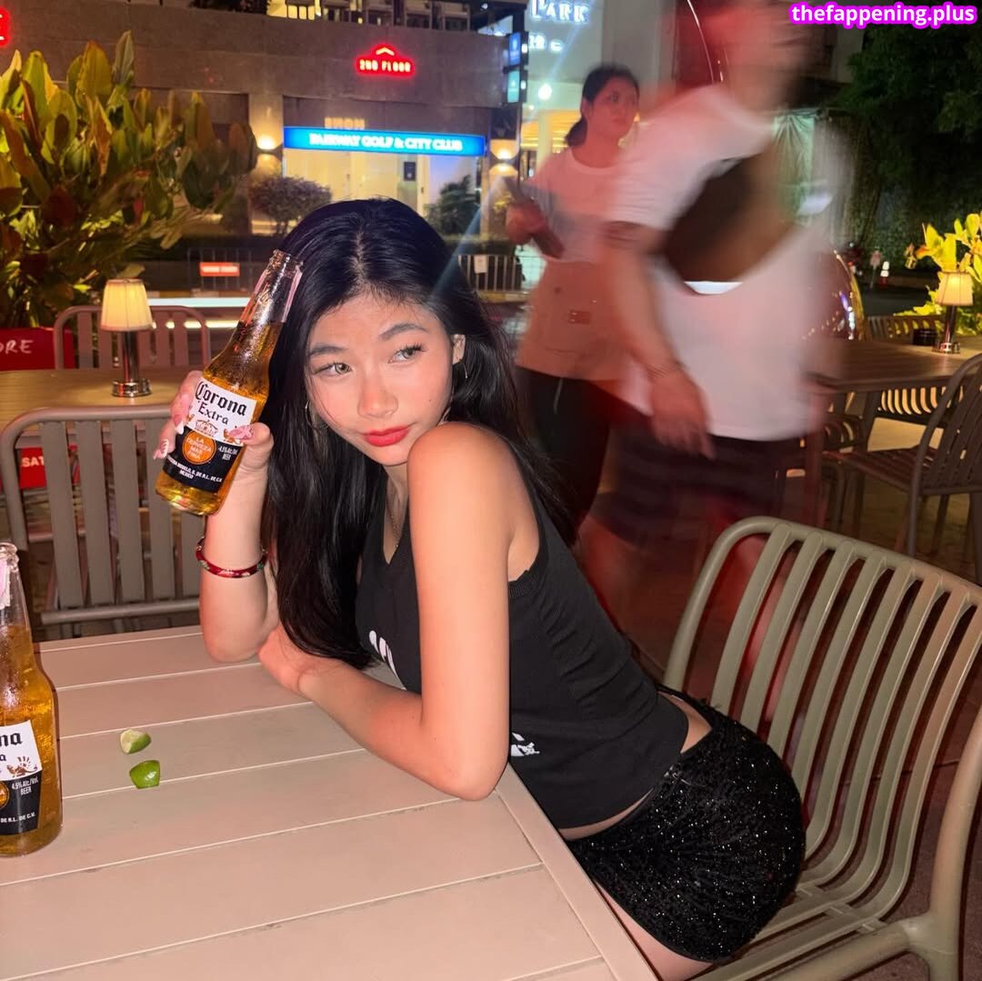 Saipetch B. / aaomhelloo Foto OnlyFans Nuda #187