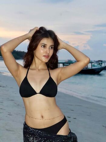 Aayushi verma image