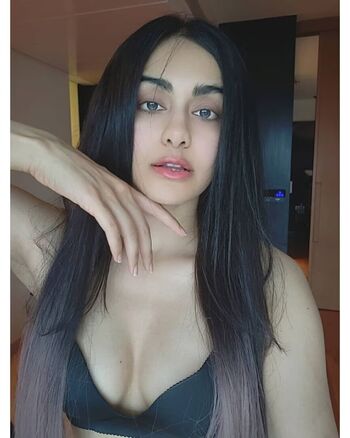 Adah sharma image