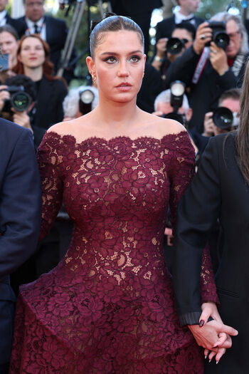 Adele exarchopoulos page 3 image