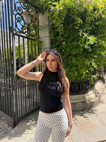 Adelina noellee image
