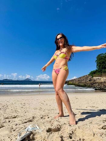 Adriana birolli image