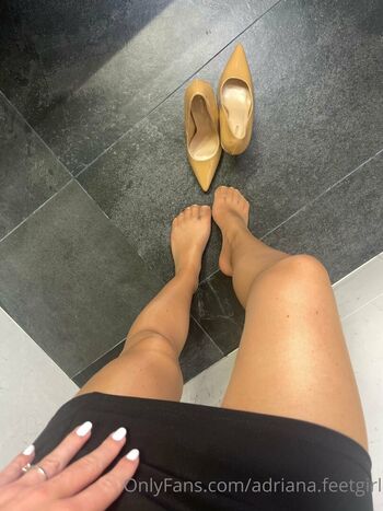 adriana.feetgirl