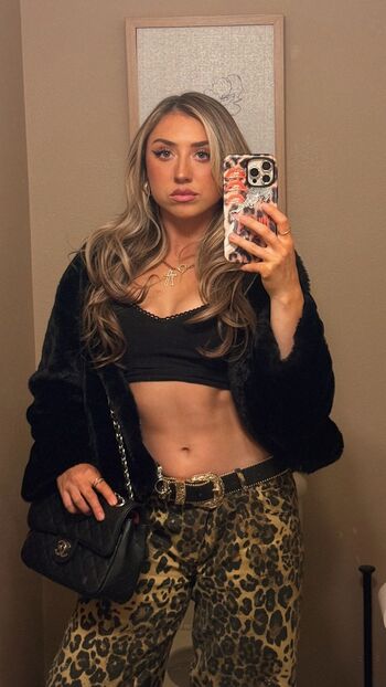 Adriana rizzo page 2 image