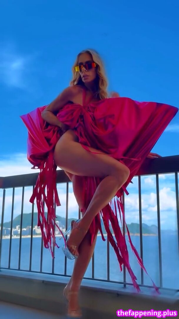 Adriane Galisteu / galisteuoficial नग्न OnlyFans फोटो #315