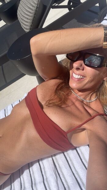 Adriane galisteu image