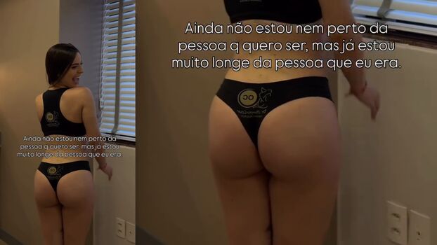 Adrielly maciel page 2 image