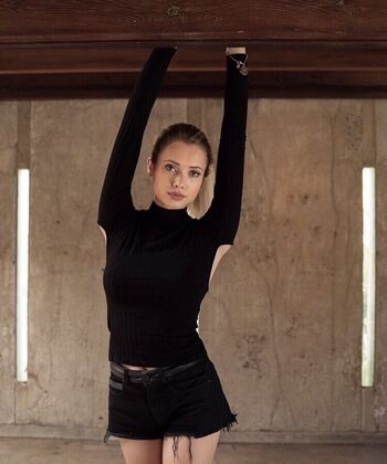 Agathe levi image