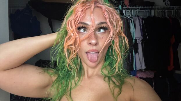 Ahegao 1 image
