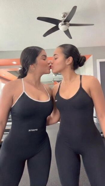 Ai generated girls 1 image