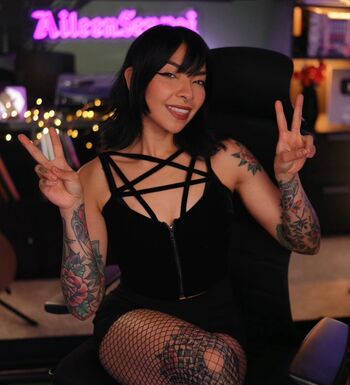 Aileen senpai image