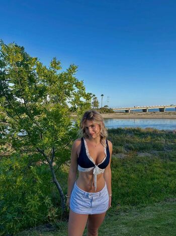 Ainsley rolstad image