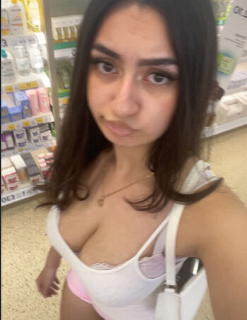 Aisha ali image