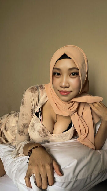 Aisha nabila image