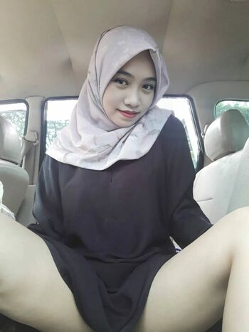 Aisha nabila image