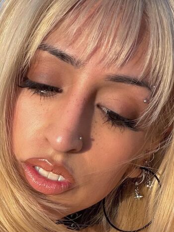 Aislinn ritchie image