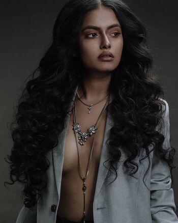 Aiswarya suresh image