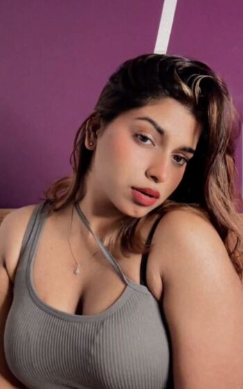 Akshara k renjan image