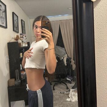 Alana kern 1 image