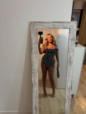 Alanciaax page 2 image