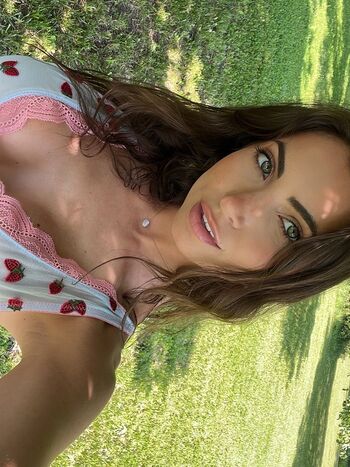 Alannalouise 1 image
