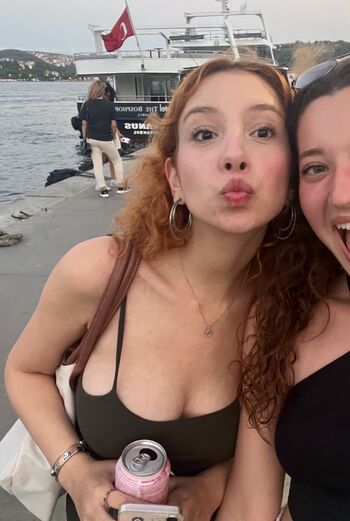 Alara ylmazarslan image