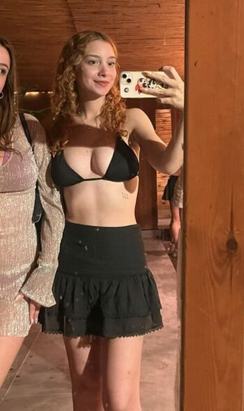 Alara ylmazarslan image