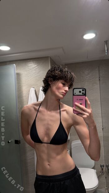 aleandrafrerk / ale4ndra