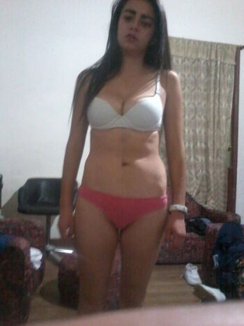 Alejandra arellano image
