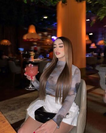 Alejandra lm page 2 image