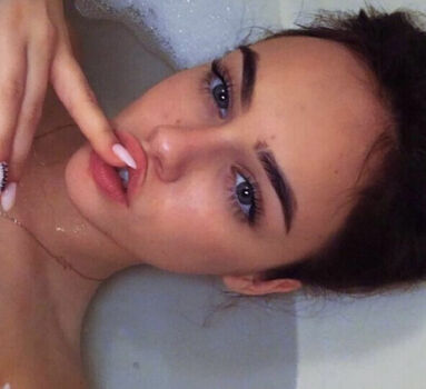 Alena chaikina image