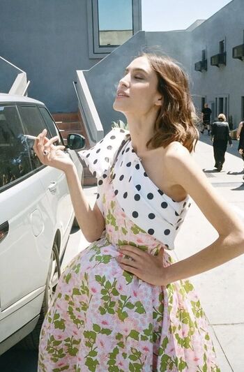 Alexa chung page 7 image