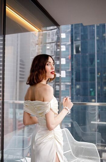 Alexa chung page 6 image