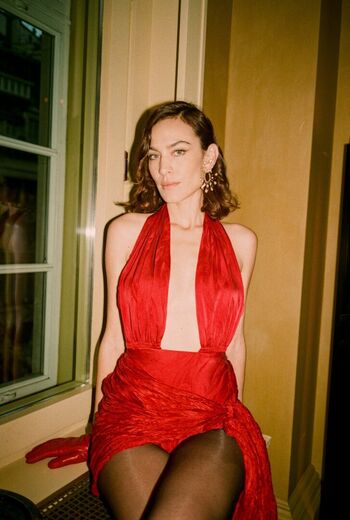 Alexa chung page 4 image