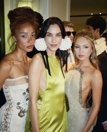 Alexa chung page 2 image