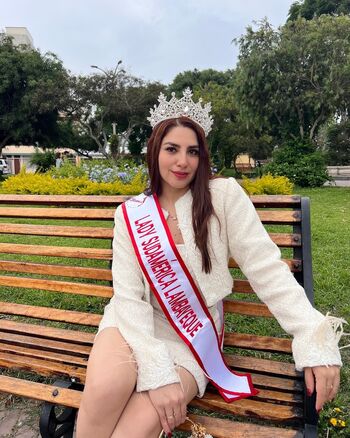 Alexandra barturen bazan image