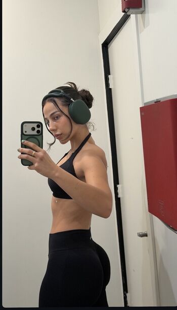Alexis xol image